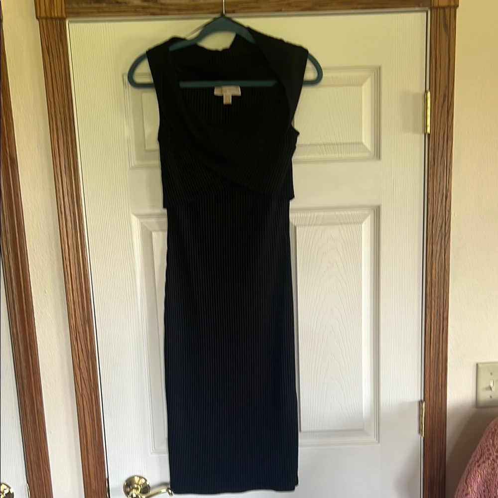 Elegant Black Sleeveless Dress